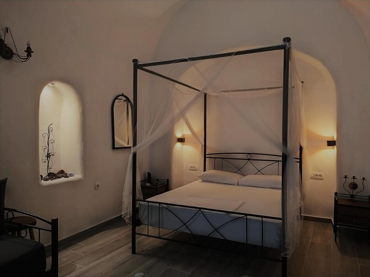 Mentoras' Complex Apartment Emporio  Exterior photo