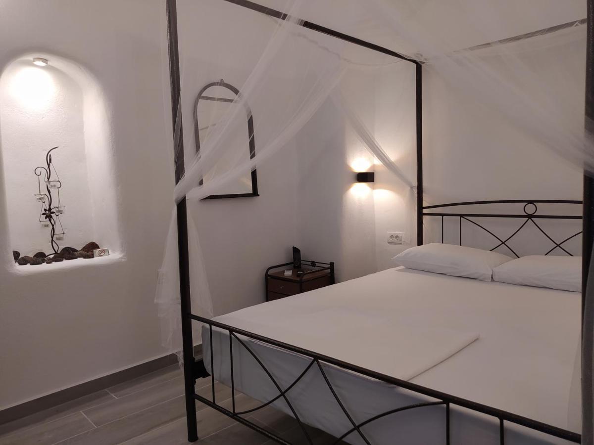 Mentoras' Complex Apartment Emporio  Exterior photo