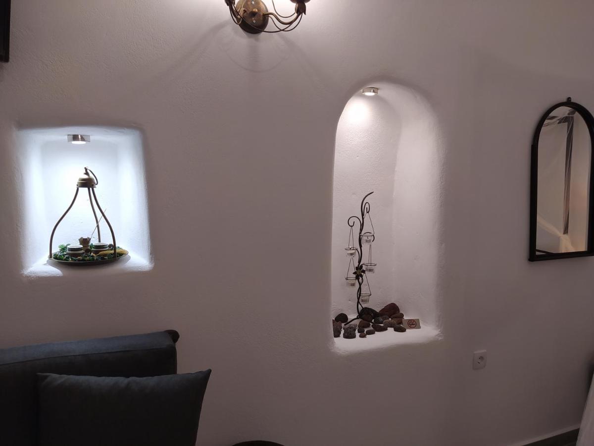 Mentoras' Complex Apartment Emporio  Exterior photo